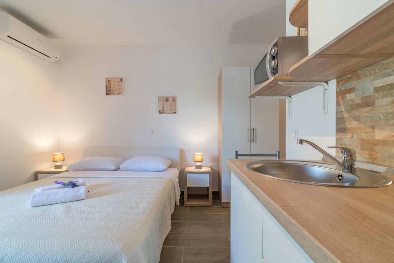 Apartments Sestanka Novalja Extérieur photo
